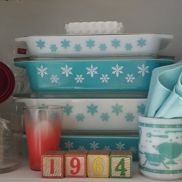 Vintiques98 - Picture 2 of 5